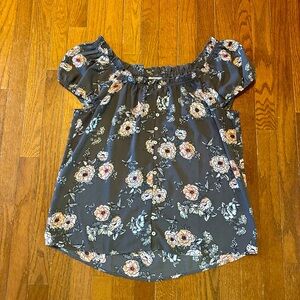 Maurice’s floral top‎